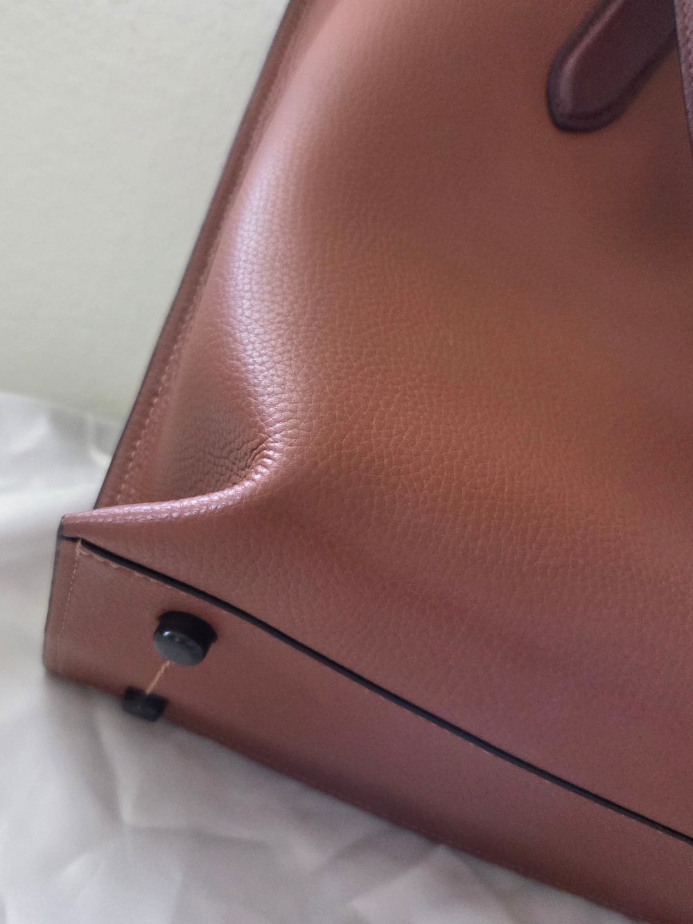 COACH C0692 Willow Leather Tote in Colorblock with Signature Canvas In Saddle - Picture 4 of 14